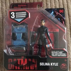 Selina Kyle Action Figure Cat Woman Batman DC Comics Includes Trading Card BNWT